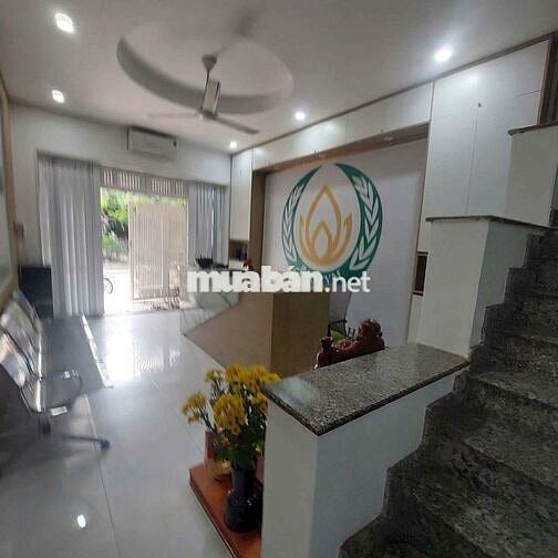 Nhà 4x17,5 ,4 tầng ,mt đường 16m kế khu 38ha Dương Thị Giang