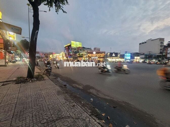 MB KD VITRI ĐẸP NGÂY NGÃ 3 KHU VỰC SẦM UẤT GIÁP TÂN BÌNH . DT 6X30