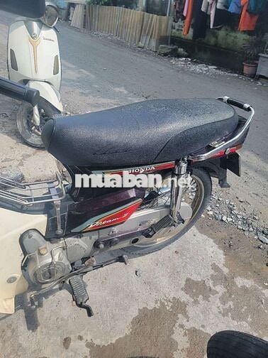 Do nhà chật chội Mà xe thì dư nên muốn bán đi bớt