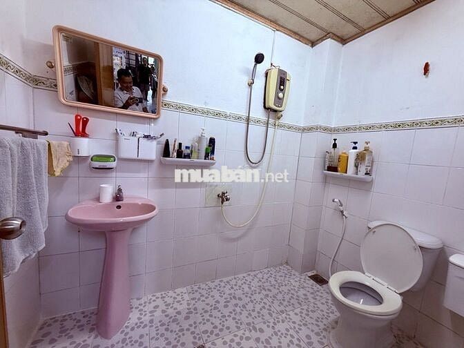 Nhà Hẻm xe tải Trường Chinh 61m² – 2 tầng – Tân Bình – 7.2 tỷ