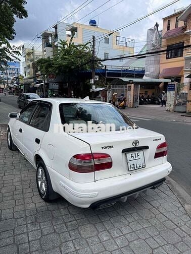 Toyota Corolla 1999 - 123456 km