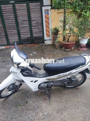 Bán xe Yamaha Sirius mầu trắng chính chủ