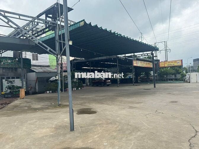 cho thuê mặt bằng mặt tiền Nguyễn Văn Linh 10 x 50 cổng kcx tân thuận