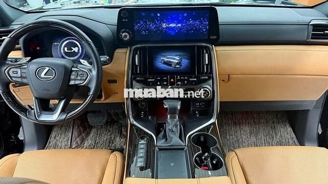 Bán Lexus LX600 7 chỗ, sản xuất 2023, một chủ.