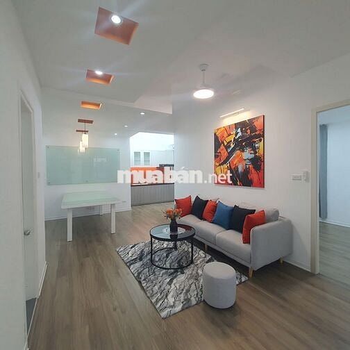 Cho thuê căn hộ 3PN chung cư 4f mặt phố Vũ Phạm Hàm, Hà Nội