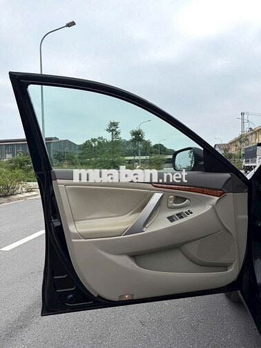 Toyota Camry 2010 2.0E - 79998 km