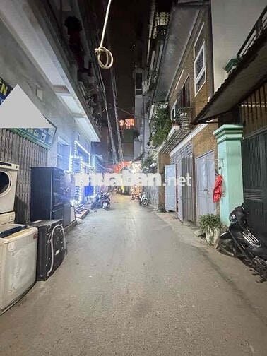 Nhà mặt tiền kinh doanh 100m2 đường Trương Định ,Quận Hoàng mai. Nhà mặt tiền kinh doanh 100m2 đường Trương Định ,Quận Hoàng mai.