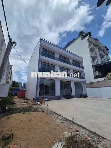 Cho thuê tòa nhà mặt tiền Lê Văn Lương - Phước Kiểng - Nhà Bè