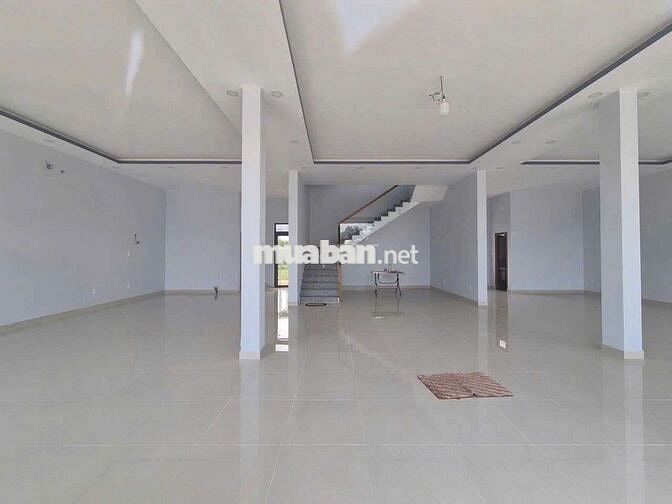 Cho thuê tòa nhà mặt tiền Lê Văn Lương - Phước Kiểng - Nhà Bè