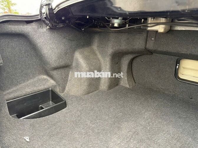 Toyota Camry 2010 2.0E - 79998 km