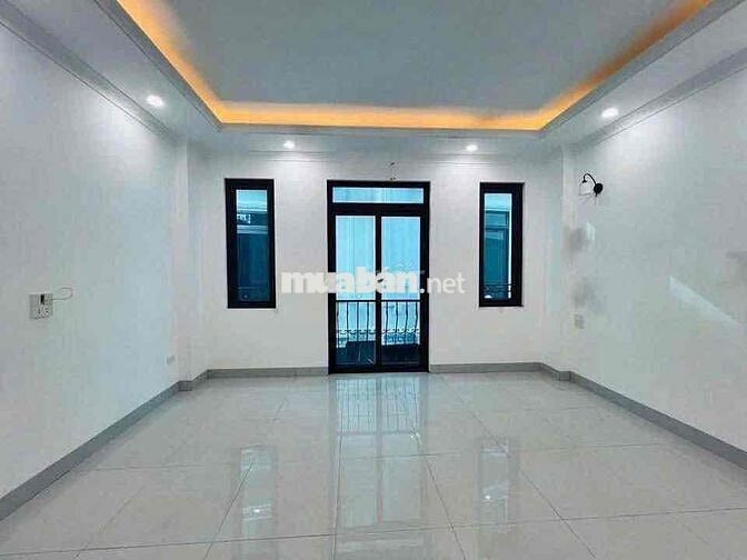 5.4 tỷ nhà mới 5 tầng tổ 10 Yên Nghĩa xây độc lập 5.4 tỷ nhà mới 5 tầng tổ 10 Yên Nghĩa xây độc lập