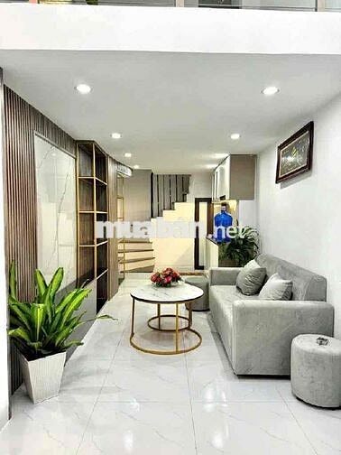 NHÀ ĐẸP TRƯƠNG ĐỊNH, NỞ HẬU- VỪA TIỀN - Ở NGAY - GẦN TRƯỜNG ĐH, B.viên