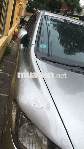 Honda Civic 2.0 màu xám bạc nội thất đen