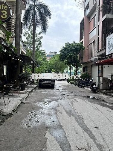 Cho thuê nhà ngõ 40 Trung Kính, Dt 60m2 x 2 tầng làm Vp, Kinh doanh