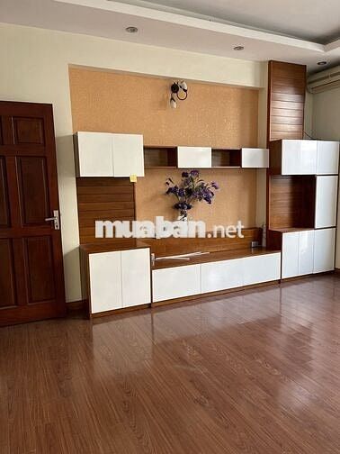 Cho thuê nhà ngõ 40 Trung Kính, Dt 60m2 x 2 tầng làm Vp, Kinh doanh
