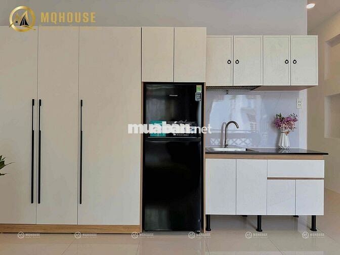 CĂN HỘ BAN CÔNG SIÊU THOÁNG FULL NỘI THẤT MÁY GIẶT RIÊNG NEW 100%
