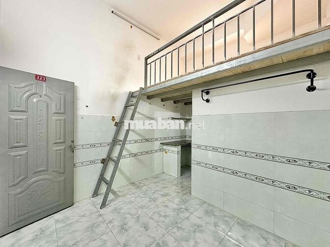 DUPLEX CỬA SỔ TRỜI NGAY CỔNG SAU VLU - ĐI BỘ 2 Phút