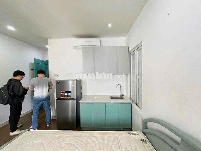 Stuido Full nt cửa sổ thoáng mát giá 7tr3 thang máy