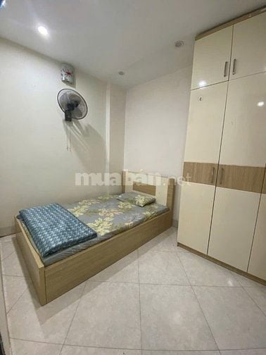 C/c Trương Định, P. Võ Thị Sáu, Q3, 73m2, 2PN, Lầu 2, 9tr/tháng.