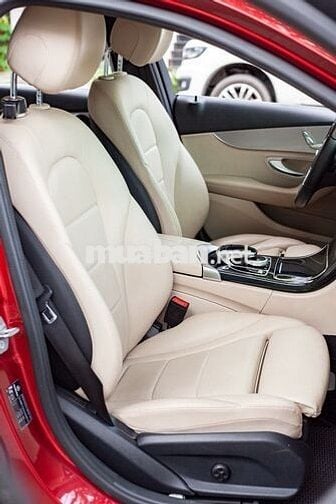 Mercedes-Benz C180 2020 56000 km