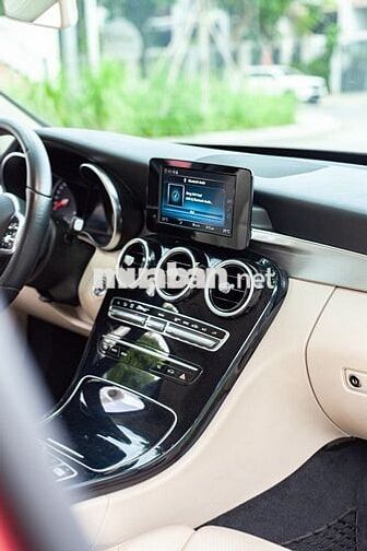 Mercedes-Benz C180 2020 56000 km