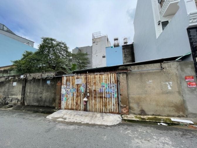 Lô Đất hẻm Nhựa 6m gần chợ dt 15x15m Giá 14.3 tỷ