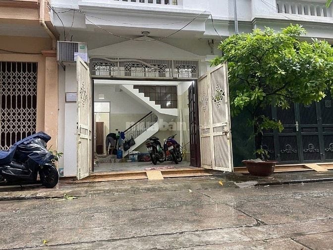 Cc Mời thuê Mặt Bằng Mặt Ngõ 160 Trần Đại Nghĩa Dt30m đg hè oto 5 tr.