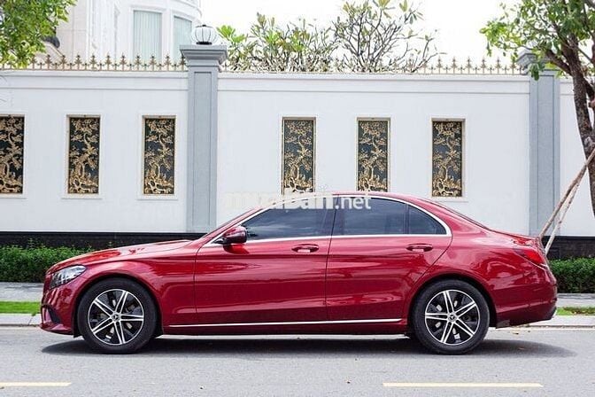 Mercedes-Benz C180 2020 56000 km