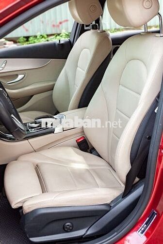 Mercedes-Benz C180 2020 56000 km