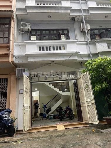 Cc Mời thuê Mặt Bằng Mặt Ngõ 160 Trần Đại Nghĩa Dt30m đg hè oto 5 tr.