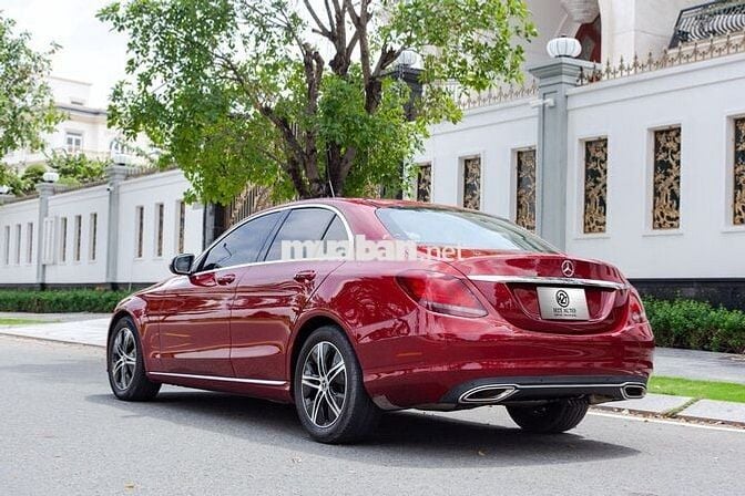 Mercedes-Benz C180 2020 56000 km