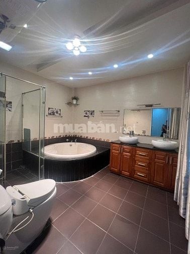 Lô góc 5T đẹp ngõ Đào Tấn ngõ ba gác cách Mp 40m cách oto 10m  Lô góc 5T đẹp ngõ Đào Tấn ngõ ba gác cách Mp 40m cách oto 10m