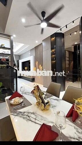 Bán nhà mới ngay đường Hiệp Bình, chủ xây tâm huyết, hiện đại