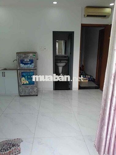 Miễn phí dịch vụ,nước tháng đầu tiên.