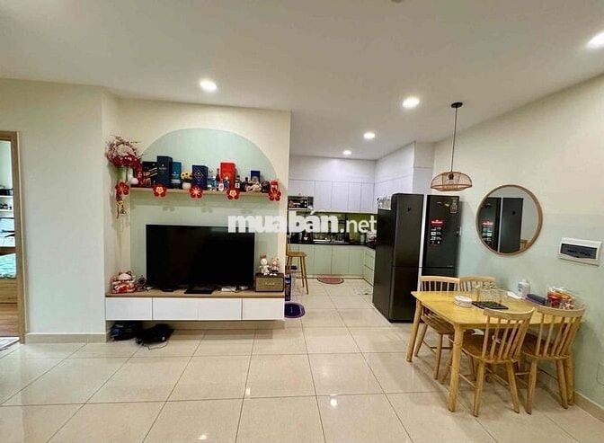 Chuyển nhà mới bán căn 2pn 2wc full nội thất, ban công ĐN cc Dreamhome