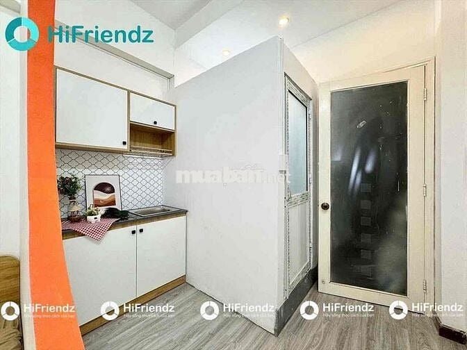 KHAI TRƯƠNG CHDV DẠNG TÁCH BẾP CÓ CỬA SỔ TRỜI GẦN THẢO CẦM VIÊN Q1