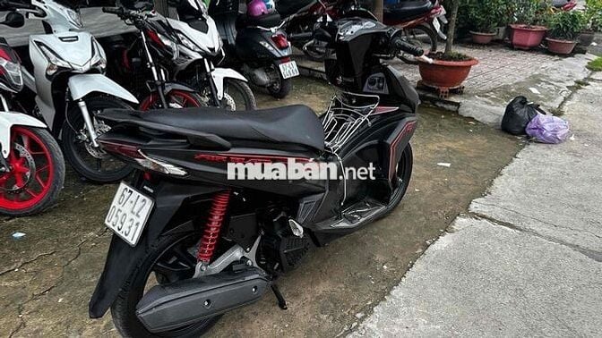 Airblade fi 2018 đen nhám ( hỗ trợ góp )