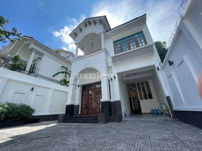 Biệt Thự Khu Tên Lửa dt 270m2, nhà 3 tầng(5PN + 4WC) giá 47tr/tháng