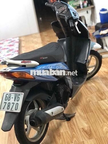 CLick ( màu xanh) biển tỉnh 68 máy Zin êm