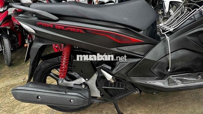 Airblade fi 2018 đen nhám ( hỗ trợ góp )