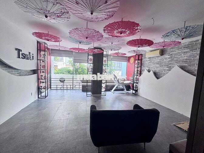 Nhà Mặt Tiền 6M Spa Beauty Q3 - 60tr