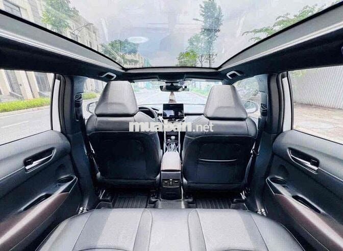 Cho thuê xe Corolla Cross Hev 2024 .12000