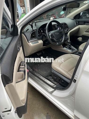 Hyundai Elantra 2018 2.0 AT - 70000 km