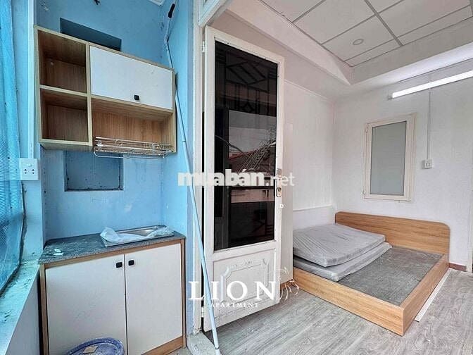 CHO THUÊ PHÒNG TRỌ QUẬN 1 - FULL NỘI THẤT, BAN CÔNG GẦN THẢO CẦM VIÊN