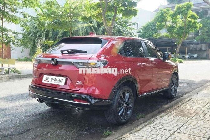 HRV 2022 RS Đỏ-29000 km, Xe lên rất nhiều phụ kien