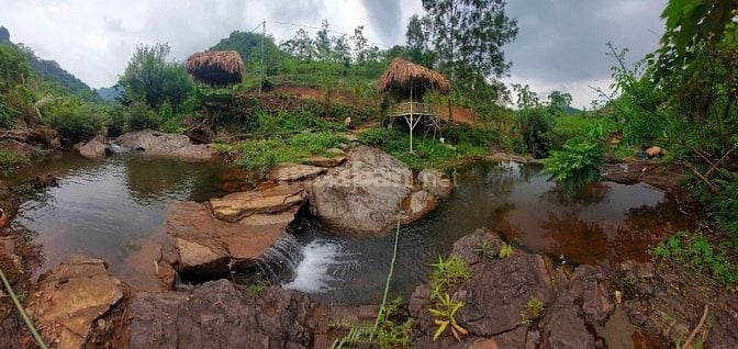 CN homestay, nhà hàng sẵnkinh doanh 3ha bám suối thác cựcđẹp Hòa Bình