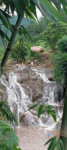 CN homestay, nhà hàng sẵnkinh doanh 3ha bám suối thác cựcđẹp Hòa Bình