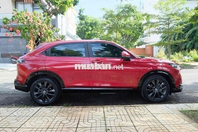 HRV 2022 RS Đỏ-29000 km, Xe lên rất nhiều phụ kien