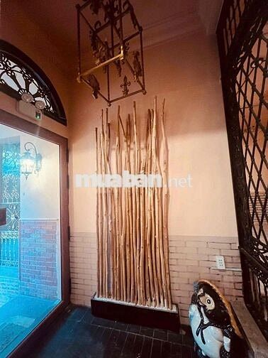 [Đang trống] MẶT BẰNG KINH DOANH Q1 - 150m2 - Nguyễn Thị Minh Khai