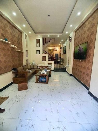 BỒ ĐỀ–100% NHÀ DÂN XÂY KIÊN CỐ – Ô TÔ ĐỖ CỬA – 2 MẶT NGÕ – GẦN HỒ 